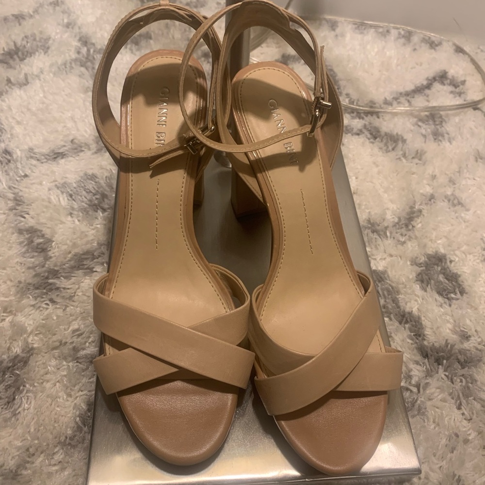 Gianni Bini womens  nude size 10